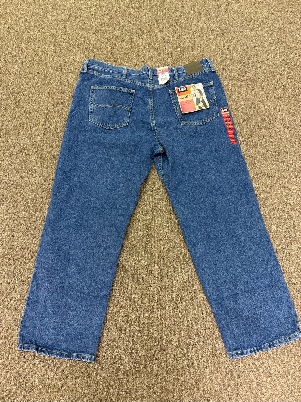 Lee MEN'S JEANS • Relaxed Fit • 42x30 • MEDIUM STONE • NWT